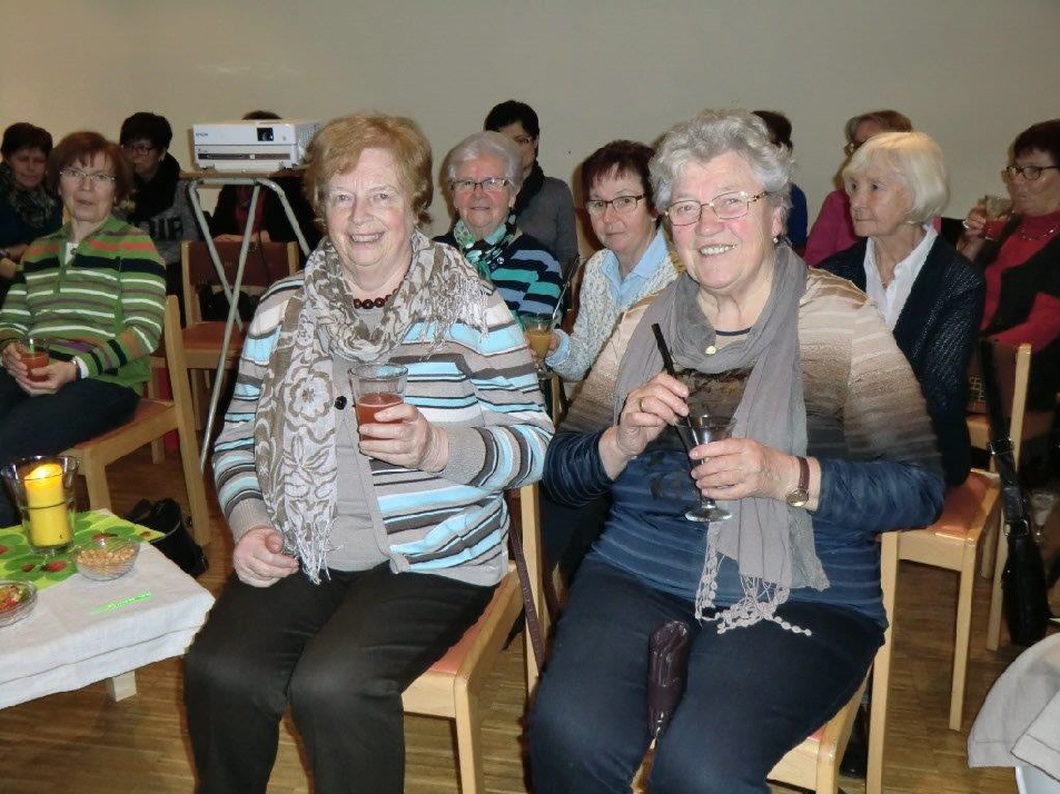 Cocktails mixen und Kino im Pfarrheim
