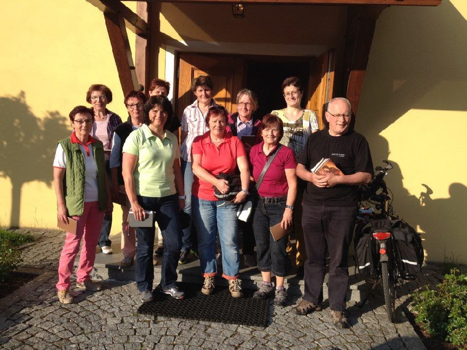 Mit dem Rad zur Maiandacht in der Michelsdorfer Kapelle